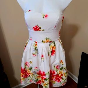 Strapless floral tea dress
